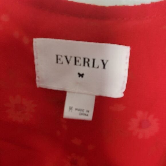 Everly Sleeveless floral red romper medium - Picture 2 of 10